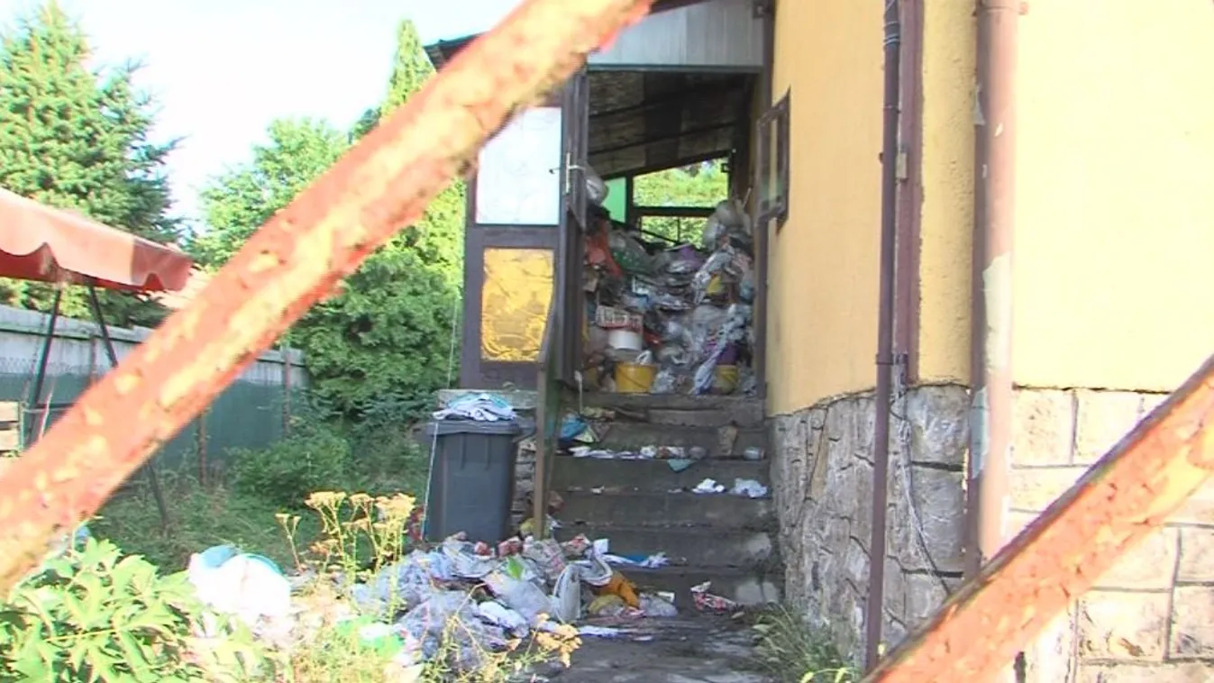 Szemét miatt gyulladt ki egy családi ház