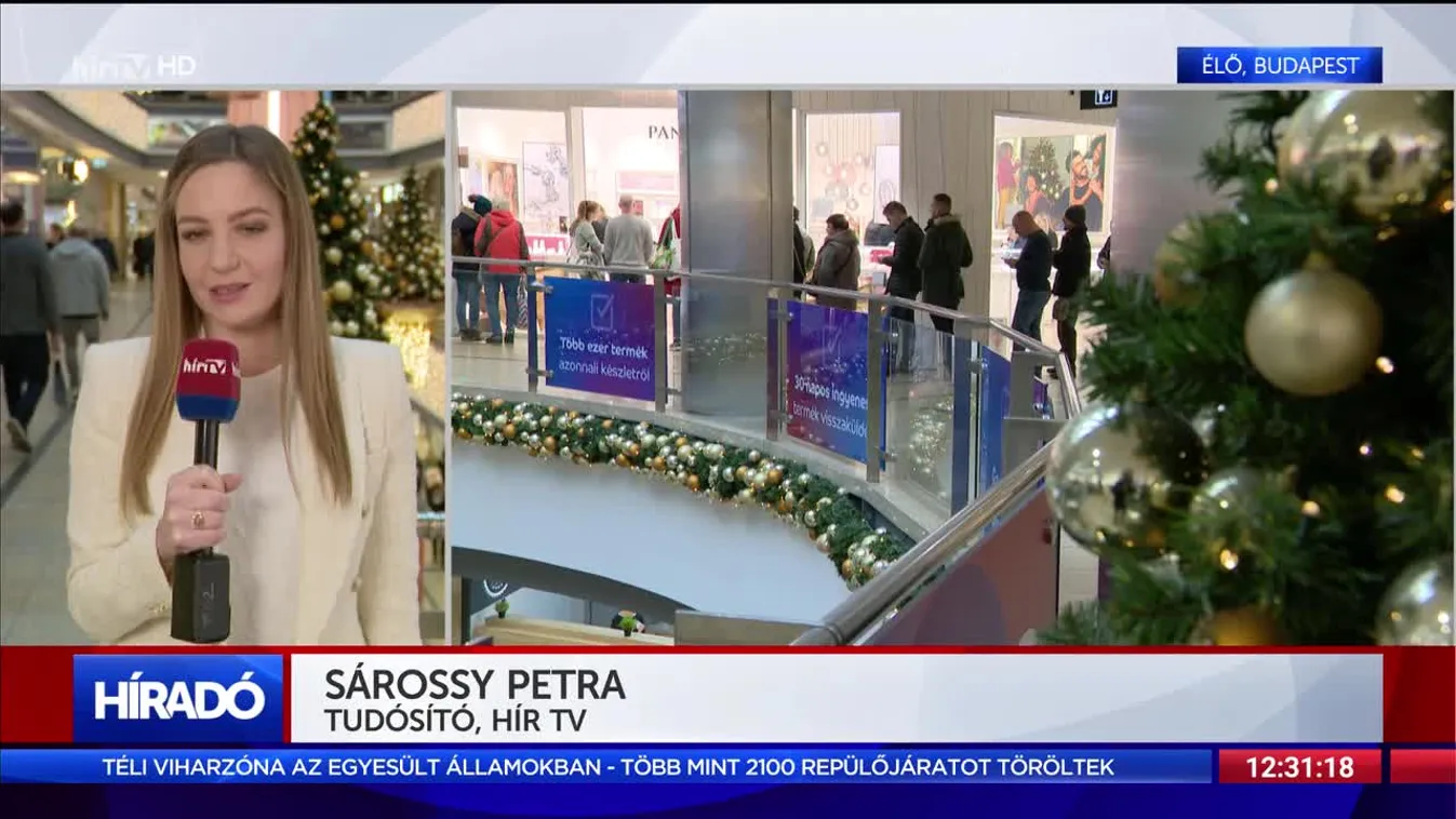 Egy nappal karácsony előtt még mindig sokan vannak az üzletekben