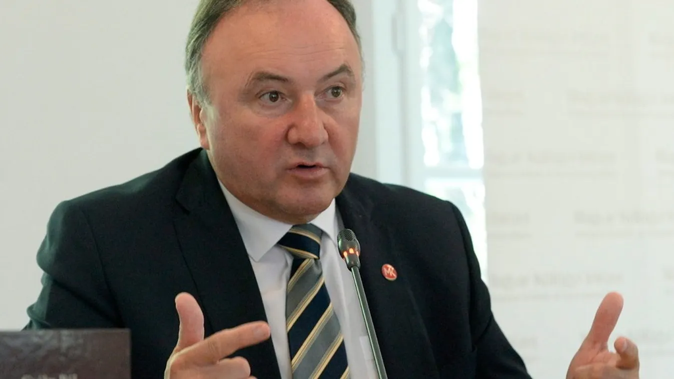 Csáky Pál: Európának vissza kell térnie a kereszténydemokrata értékekhez