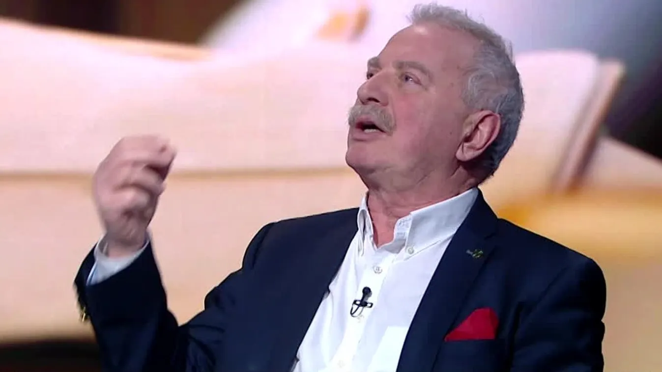 Sajtóklub: Orbán Viktor és a román államfő sem csatlakozott a Zelenszkijnek szóló brüsszeli ovációhoz