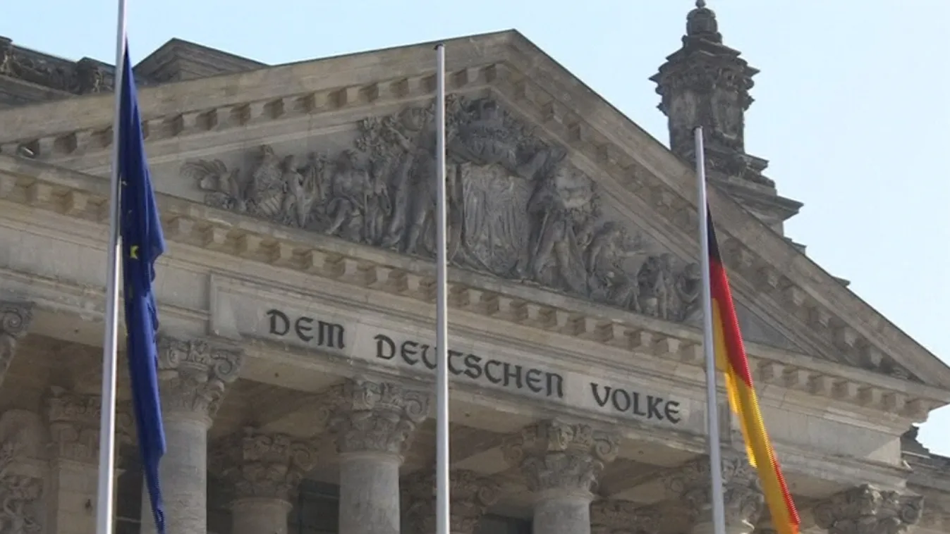 Merkel nem nyúlna a német himnuszhoz