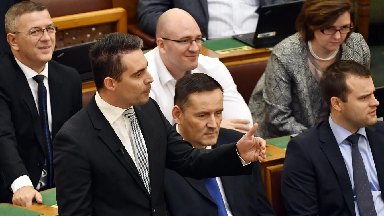 Jobbik: Zsebpénzt oszt a kormány