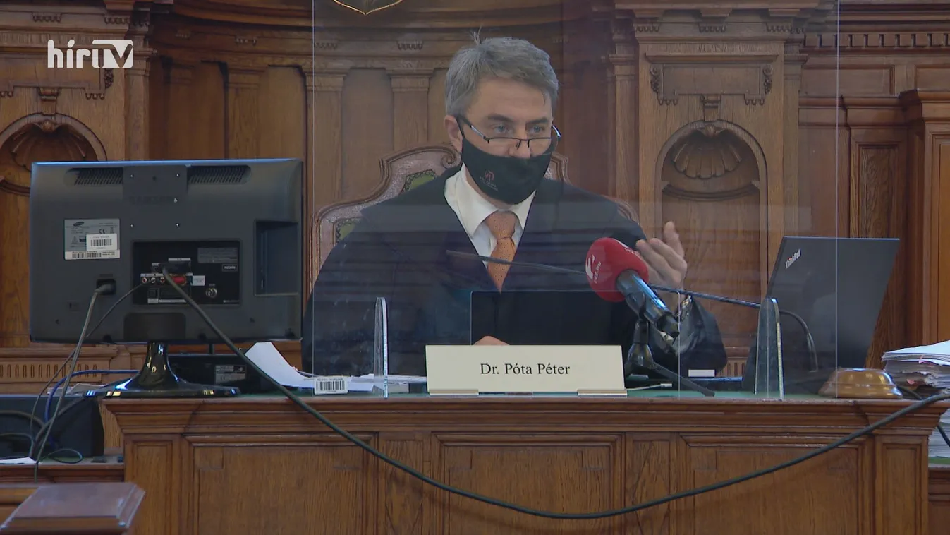 Gyárfás folyamatosan tagad