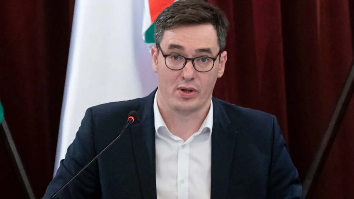 Karácsony sosem játszott nyílt kártyákkal