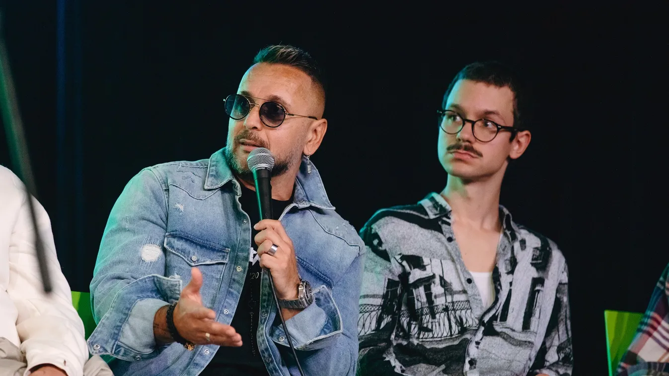 Majka idei utolsó koncertjére készül