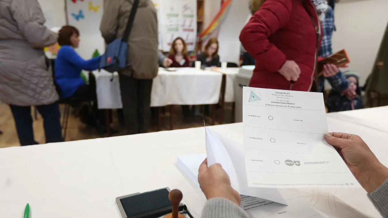 A kudarc ellen a régi tervéhez nyúlhat a Fidesz