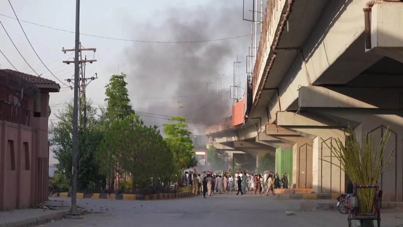 Tüntetésekbe torkollott a volt pakisztáni miniszterelnök letartóztatása