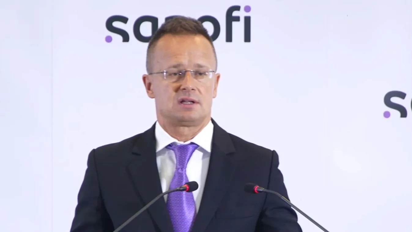 Szijjártó Péter: A Sanofi üzeme vezető lesz vérhígító injekciók gyártásában