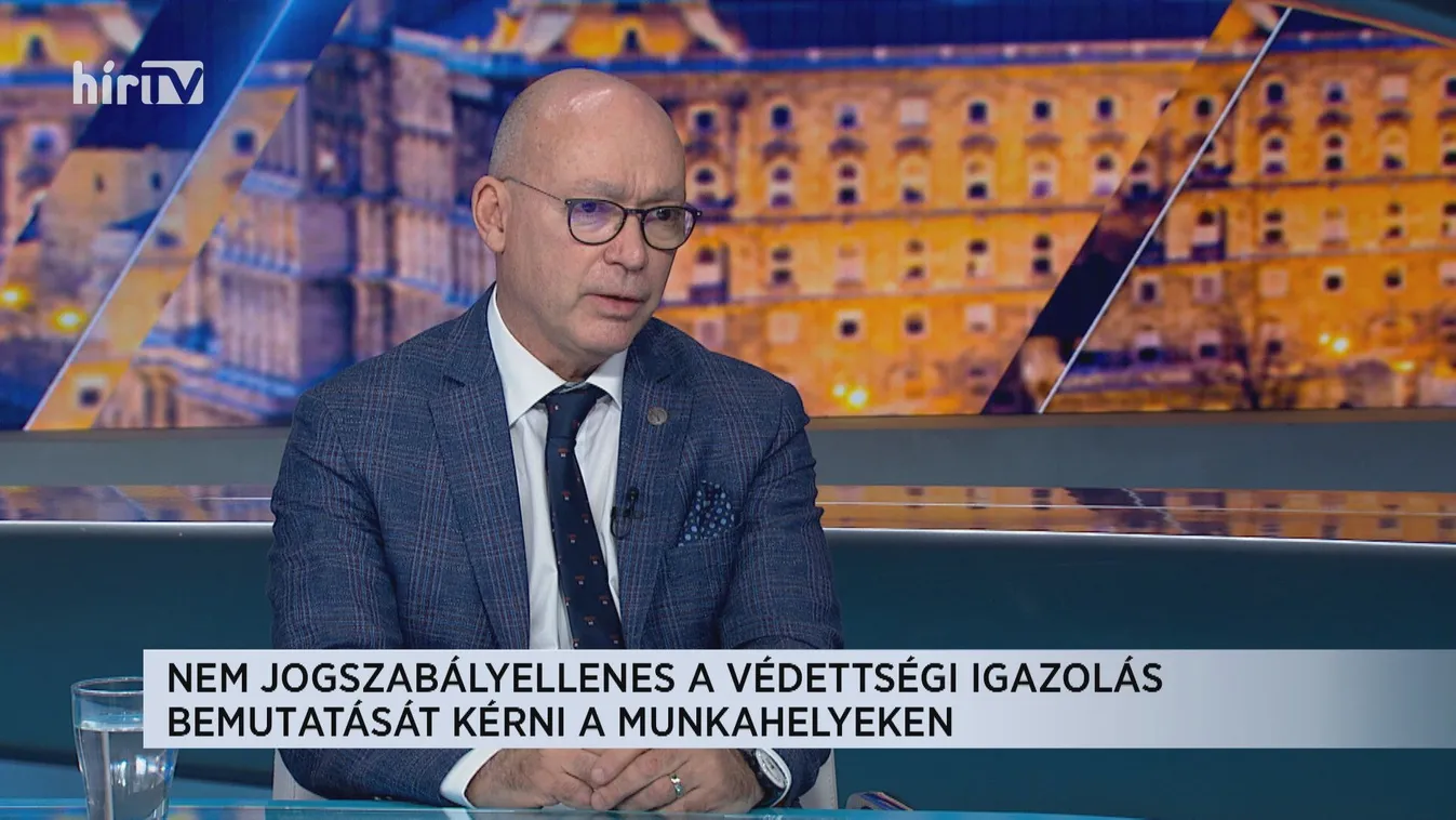 Péterfalvi Attila: Nem jogszabályellenes a védettségi igazolás bemutatását kérni
