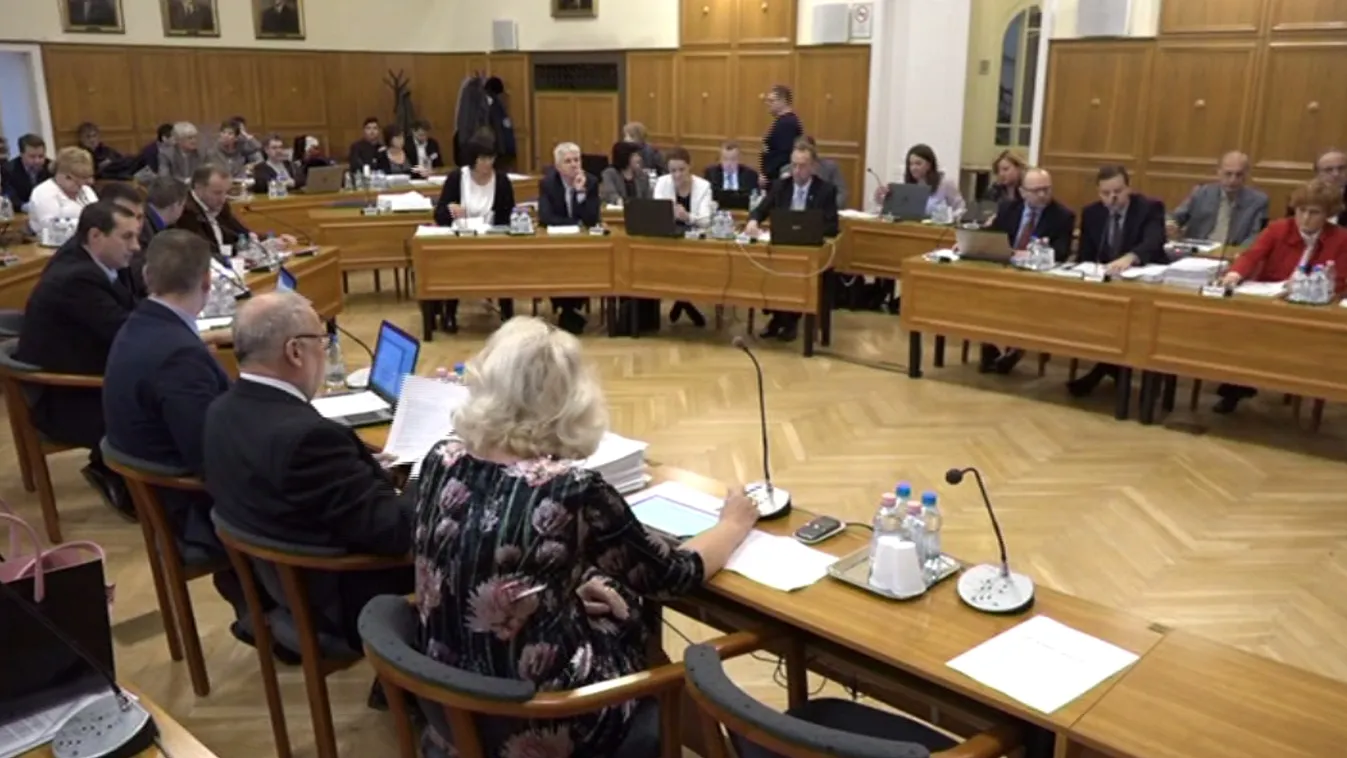 Pécs elfogadta a kormány 9,5 milliárdját