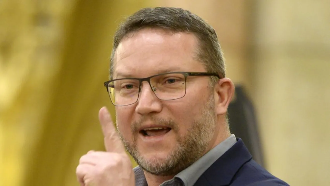 Ujhelyi lelép