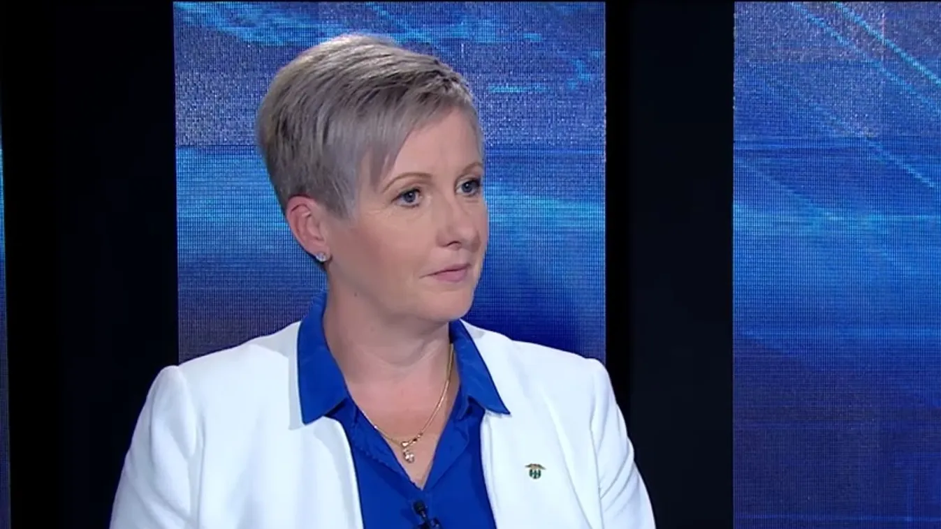 Baranyi Krisztina gyűjti a bukott politikusokat, és baloldali kifizetőhelyet cisnált a IX. kerületből  + videó