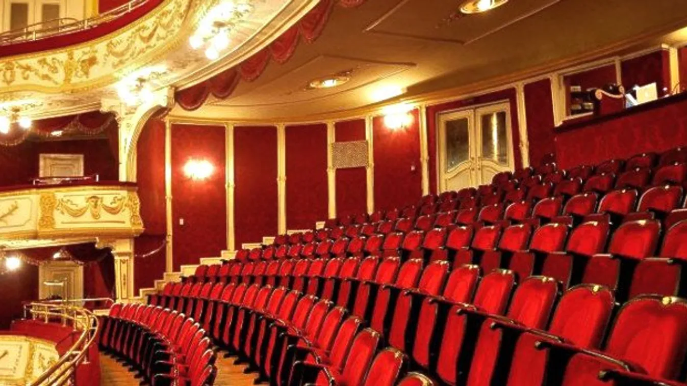 Vígmajálissal, ünnepi koncerttel és filmvetítéssel ünnepli születésnapját a Vígszínház