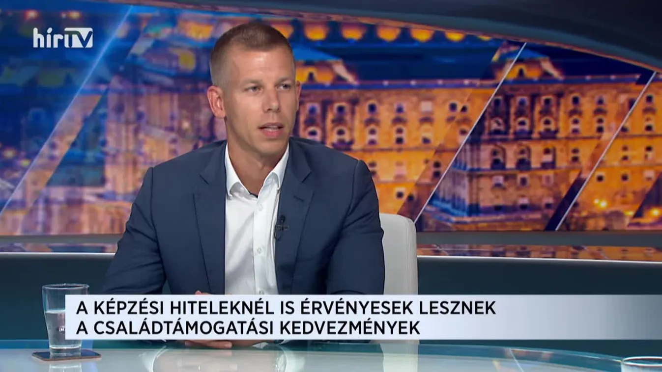 Magyar Péter: A szakképzésben és a felnőttképzésben is elérhető lesz diákhitel