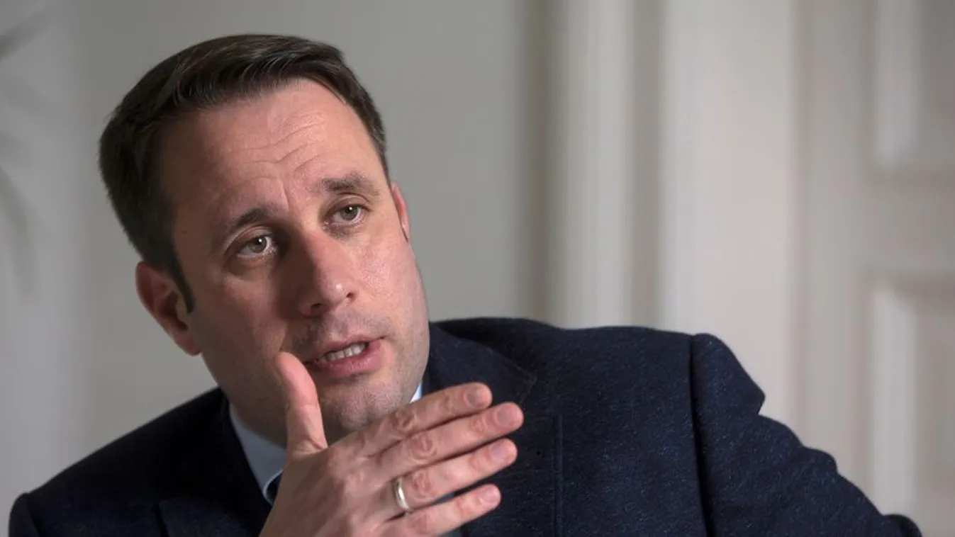 Dömötör Csaba: Hiába tiltakoztunk, minősített többséggel keresztülverték az új migrációs csomagot