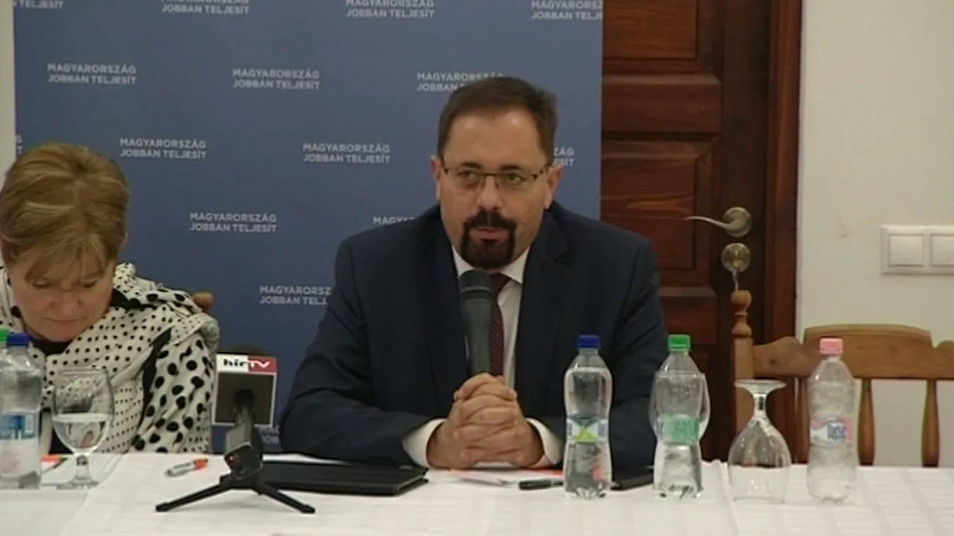 A fideszes Pócsnak szúrja a szemét a Hír TV szerkesztési elve