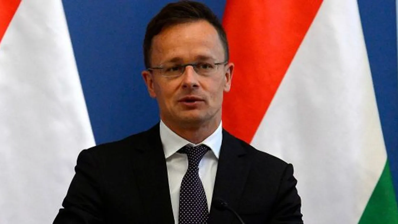 Szijjártó: A jelenlegi Európai Bizottságban az a legjobb, hogy lecserélődik