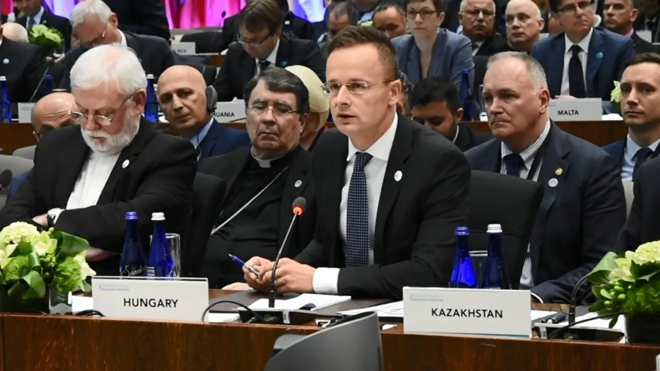 Szijjártó: Továbbra is támogatjuk a közel-keleti keresztény közösségeket