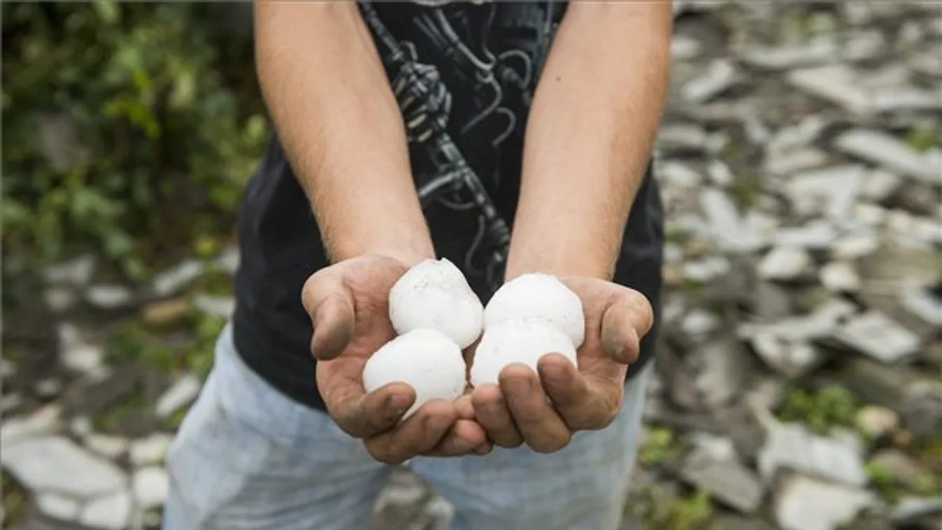 Heves záporokra, zivatarokra figyelmeztet a meteorológia