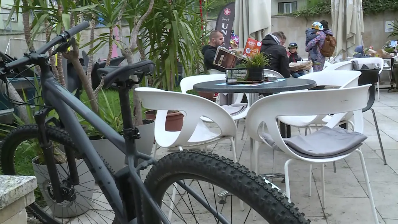 Napindító - Bringás reggeli Sopronban