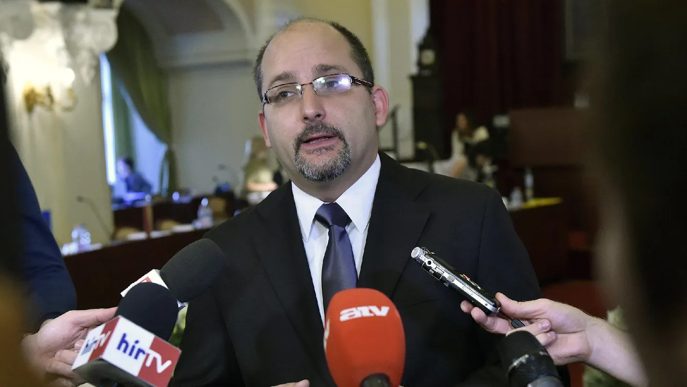 LMP: Aggályos a magánélet védelméről szóló jogszabály