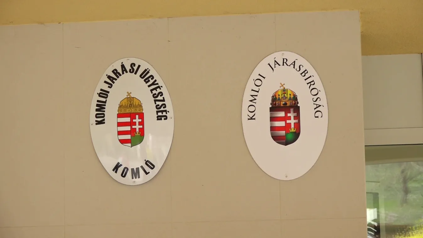 A Komlói Járásbíróságon folytatódott Hadházy Ákos bűnetetőpere