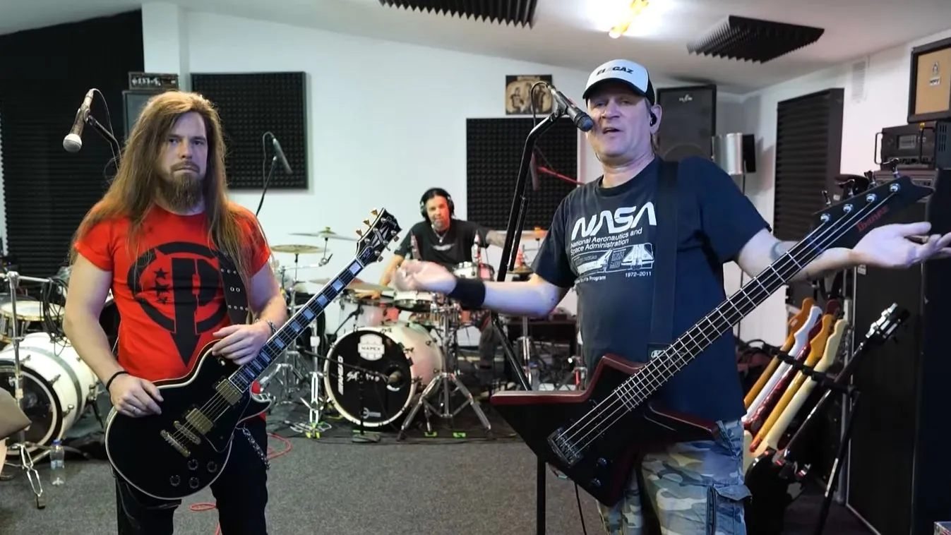 Sokat válogattak, de végül meg lett a Tankcsapda új gitárosa + videó