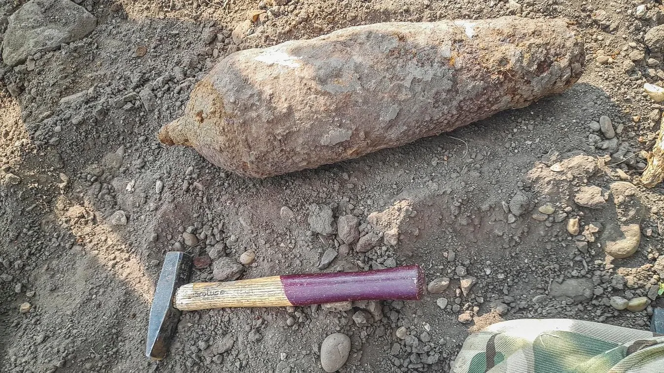 Debreceni bomba miatt akadt dolguk a tűzszerészeknek