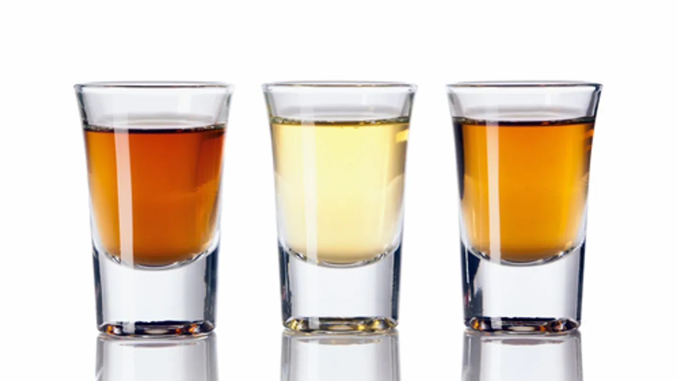 Kocsikat dobált, ereszcsatornát rongált a részeg nő a faluban