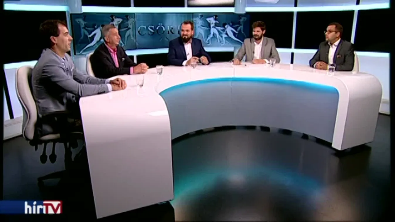 Felrúgtuk a vívás hagyományait