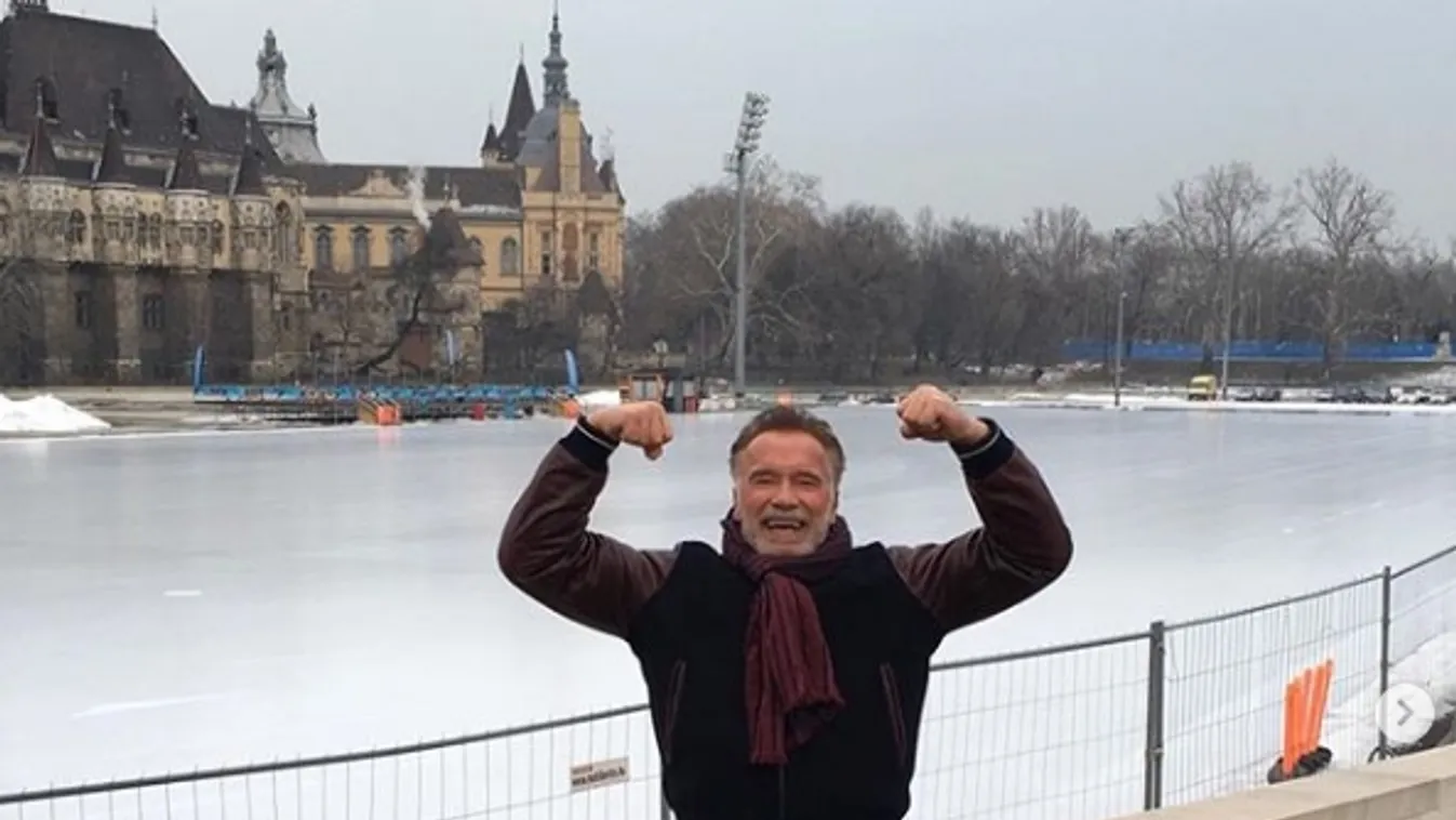Schwarzenegger a Vajdahunyad vár elől jelentkezett be