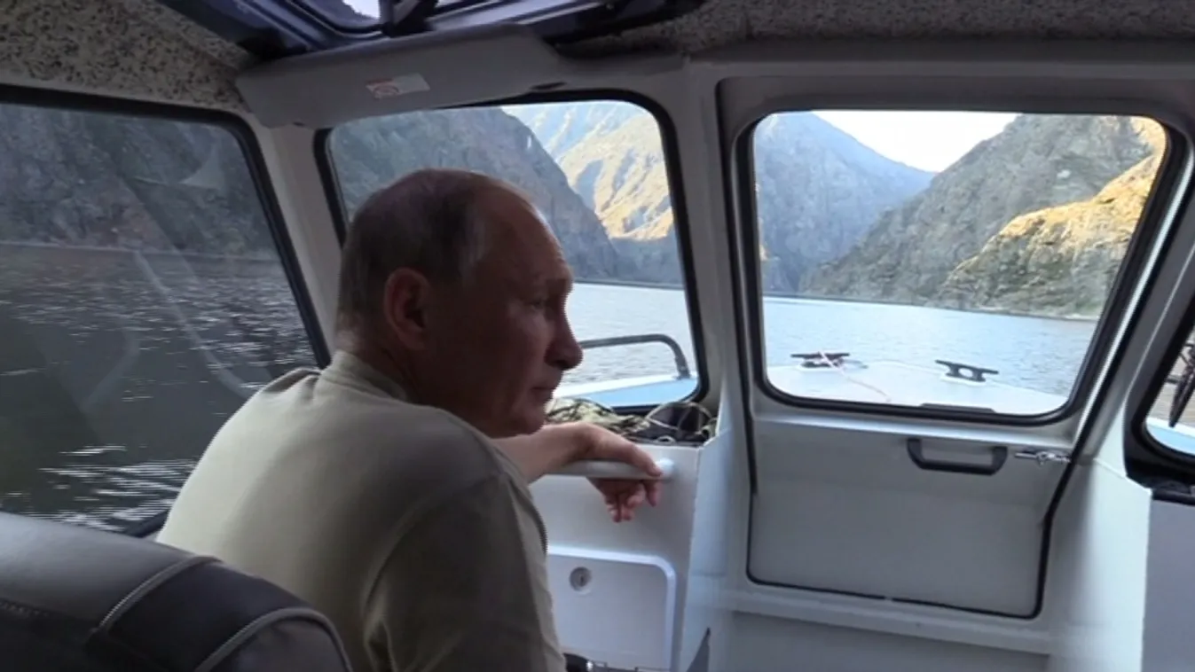 Így lazít az orosz elnök