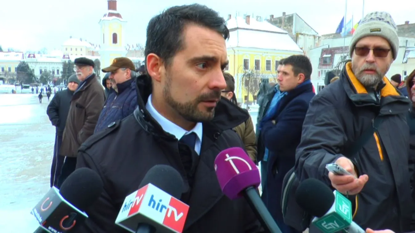 A kettős állampolgárság mellett állt ki Vona Gábor Marosvásárhelyen