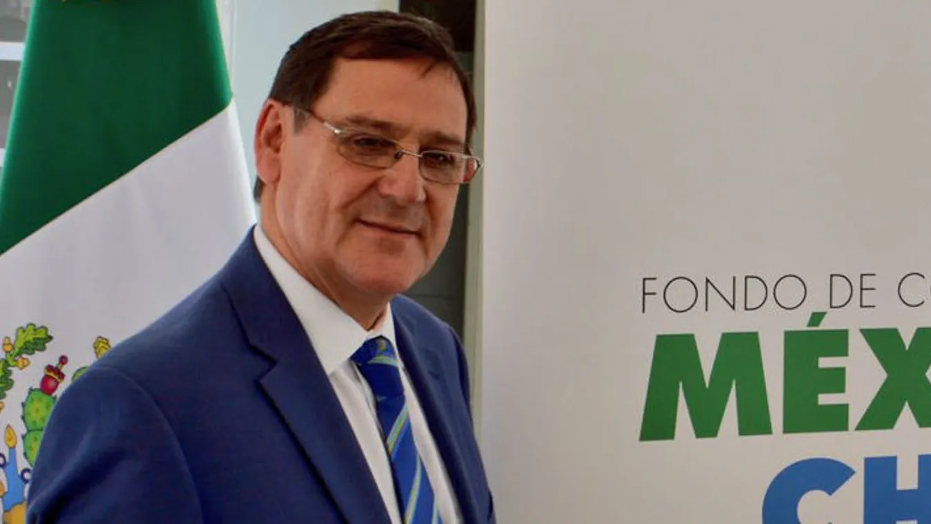 Fegyveresek támadtak a nagykövetet szállító autókonvojra