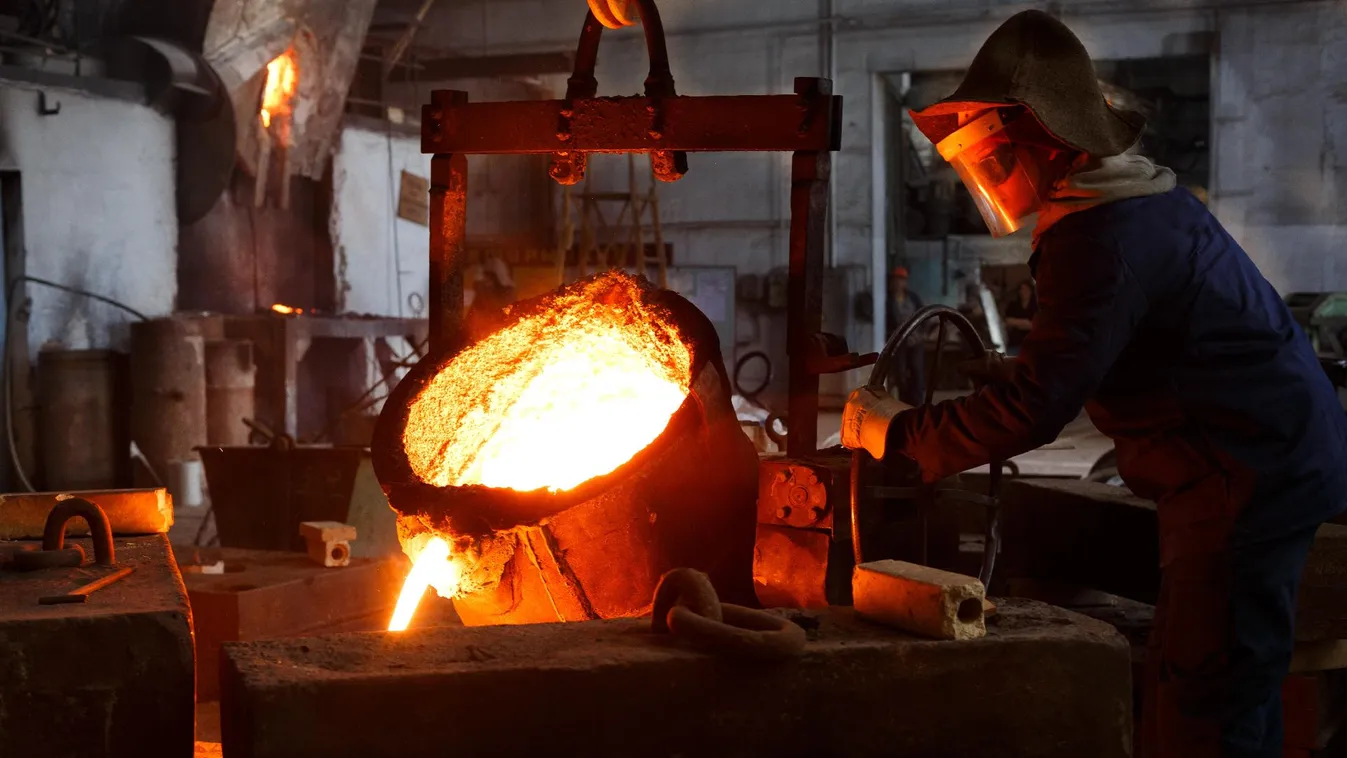 Az acélipart támogató tervet jelentett be a brit kormány