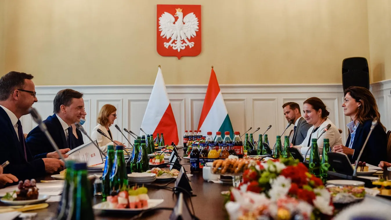 Varga Judit egy V4 Összehasonlító Jogi Intézet létrehozásáról egyeztetett