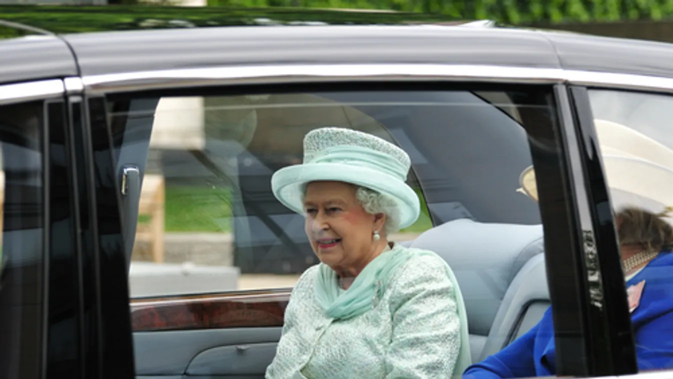 Korlátozásoktól mentes születésnapi ünnepséget szeretne a brit uralkodó