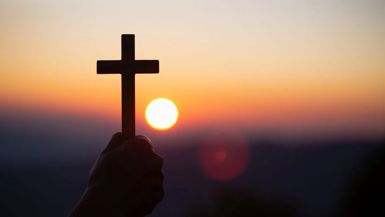 Nagypénteken Jézus kereszthalálára emlékeznek a keresztények