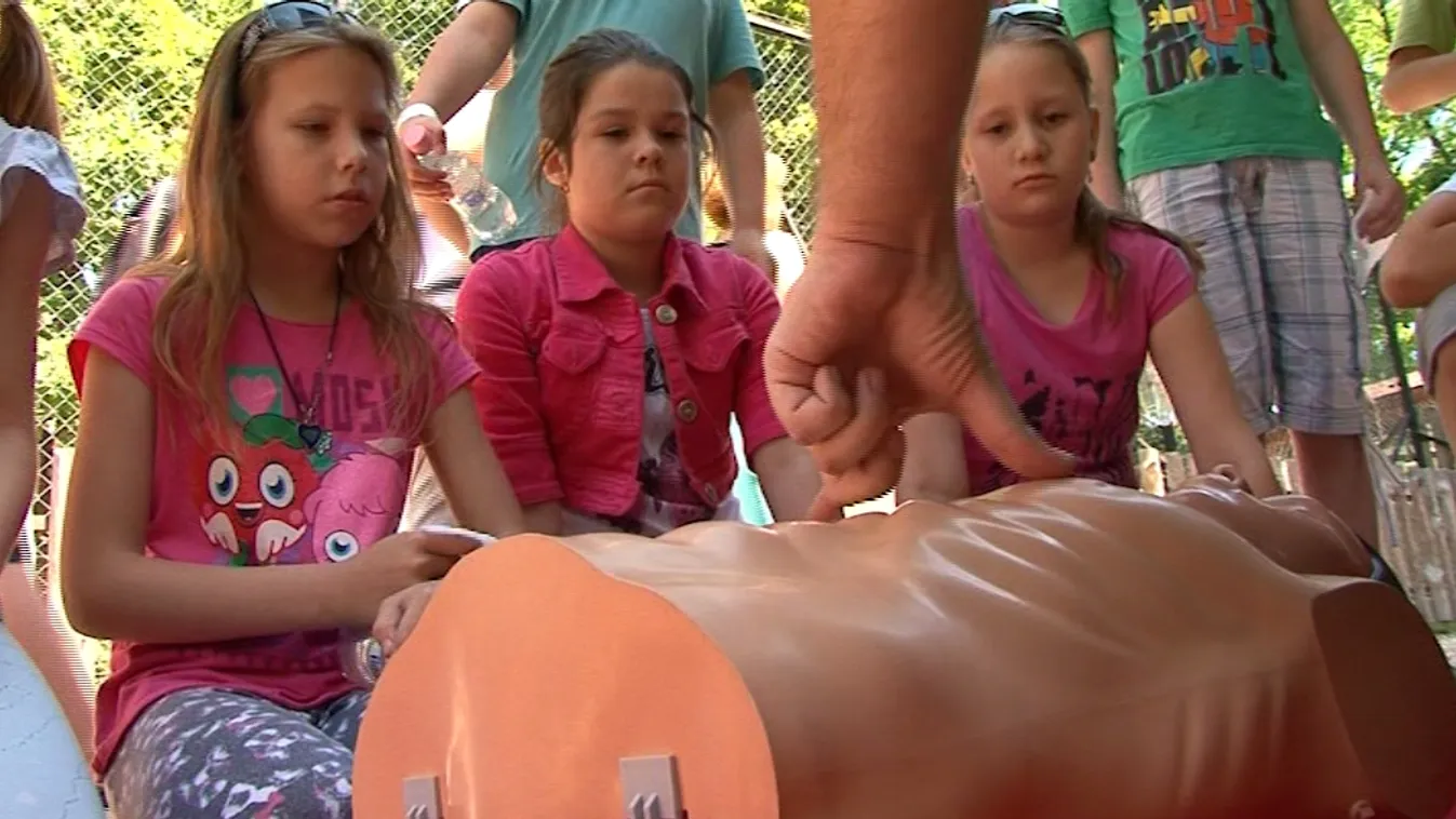 A szokásosnál is több veszély leselkedik a fiatalokra
