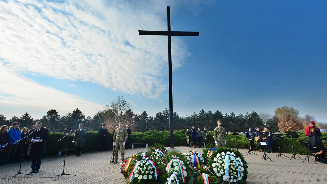 Székesfehérváron emlékeztek az elesett hősökre