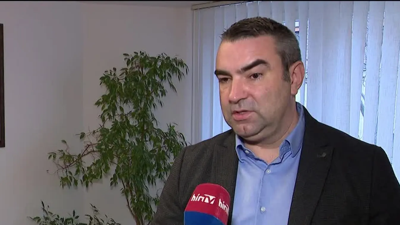 Jogsértő módon léphettek fel a Hír TV stábjával szemben + videó