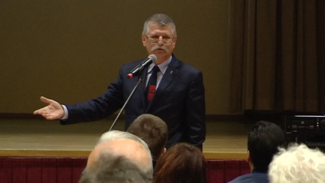 Számon kérték Kövér Lászlót csepeli fórumán