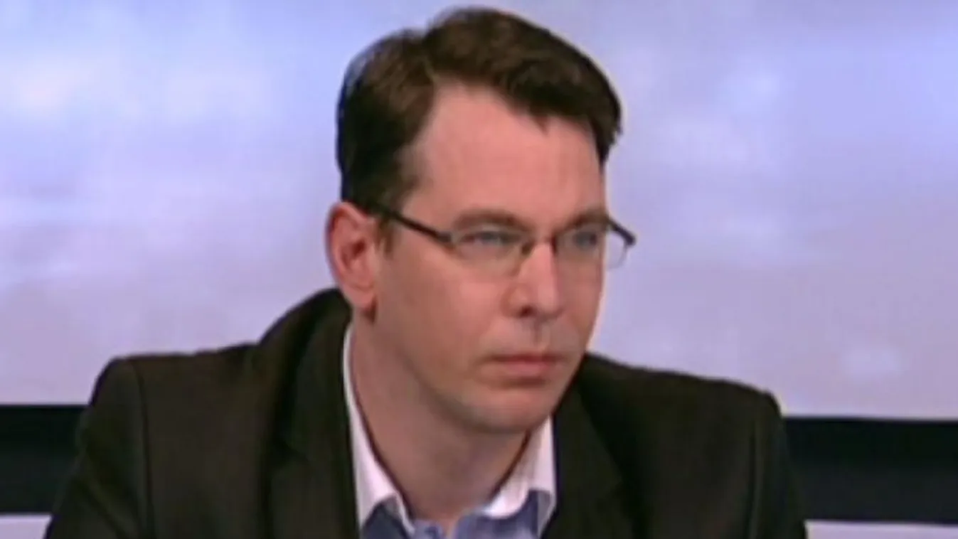 Kilép a Jobbikból Mirkóczki Ádám