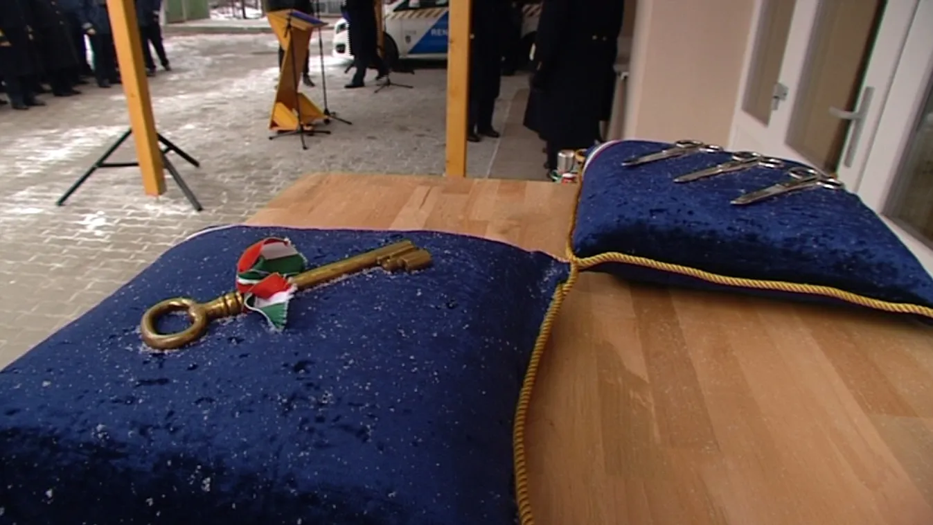 Átadták az új szobi rendőrkapitányságot