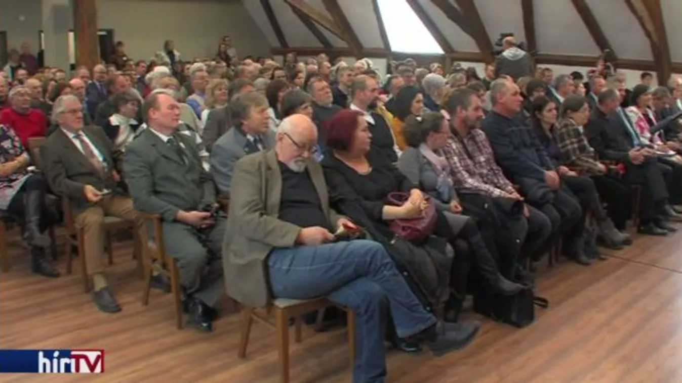 Megnyitották Pécsett a házasság hetét