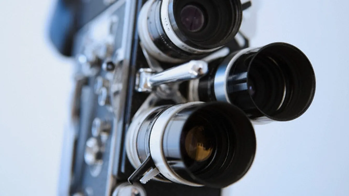 Emberebb ember – Vetítő (ismétlés)