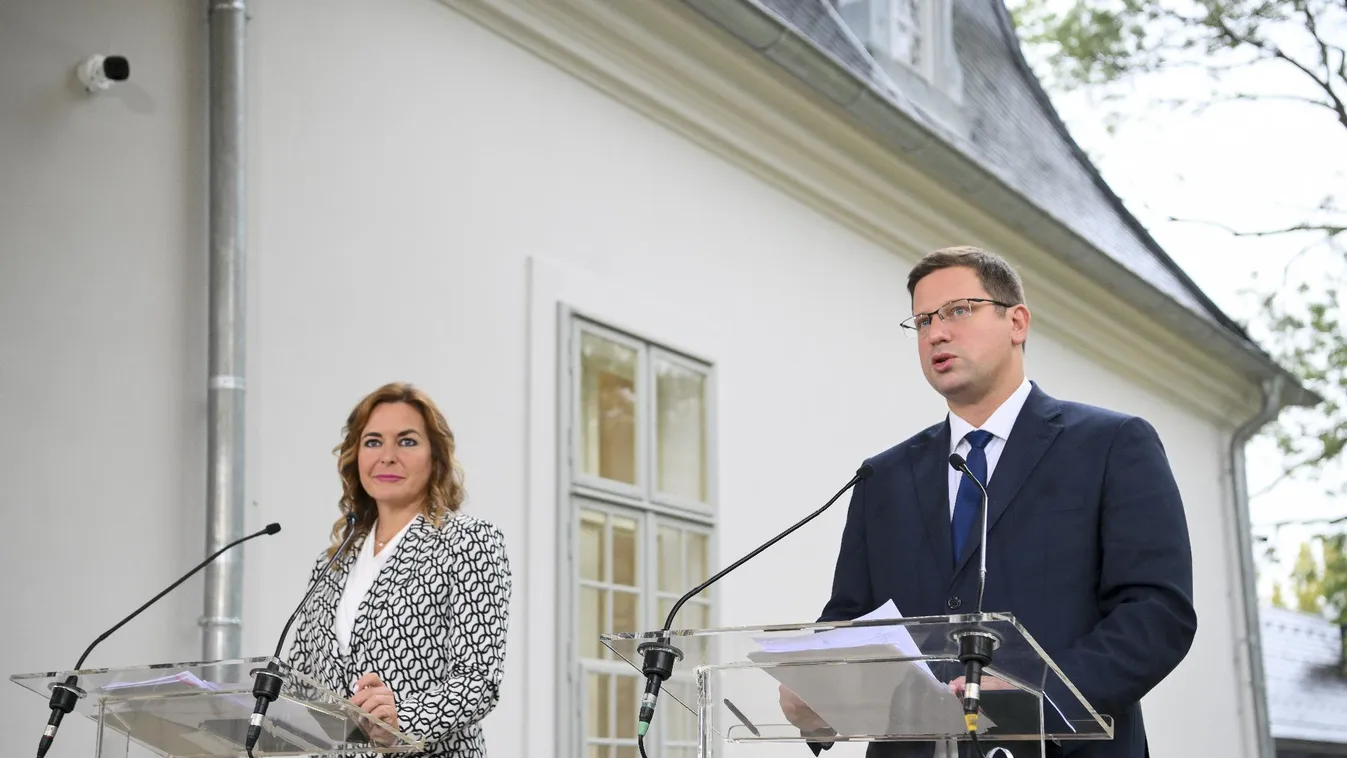 Gulyás Gergely: Ezer euró lehet a minimálbér 2028-ra + videó