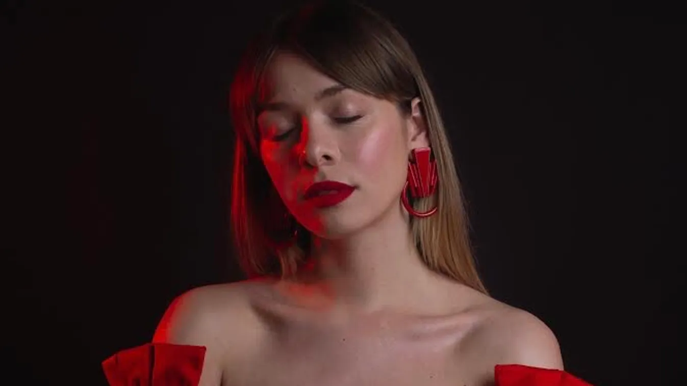 Miért mindig a mérgező dolgok a legvonzóbbak? - megjelent BÖBE új dala!