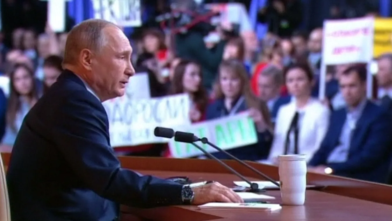 Putyin függetlenként indul az elnökválasztáson