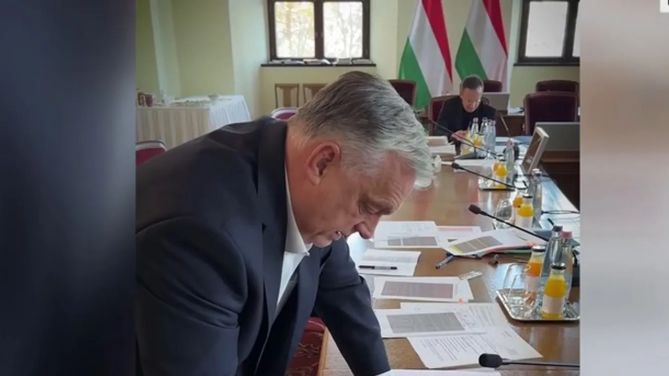 Orbán Viktor is kitöltötte a Nemzeti Konzultációt  + videó